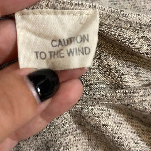 Caution To The Wind Womens Gray Heather 3/4 Bell Sleeve Blouse Top Size XS/Small - Picture 6 of 6